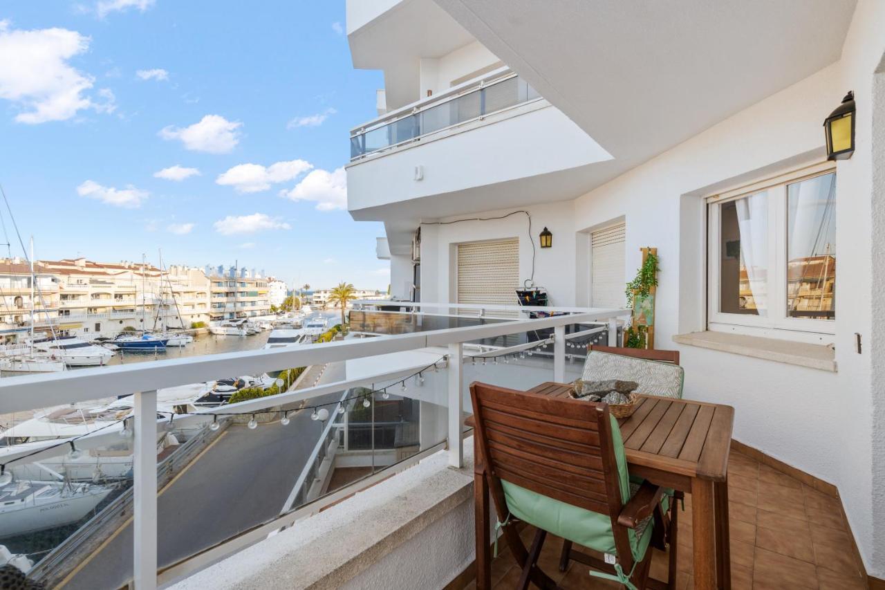 Welcs Apartamento 055 Emp Con Terraza Y Vistas Al Canal Empuriabrava Exterior foto